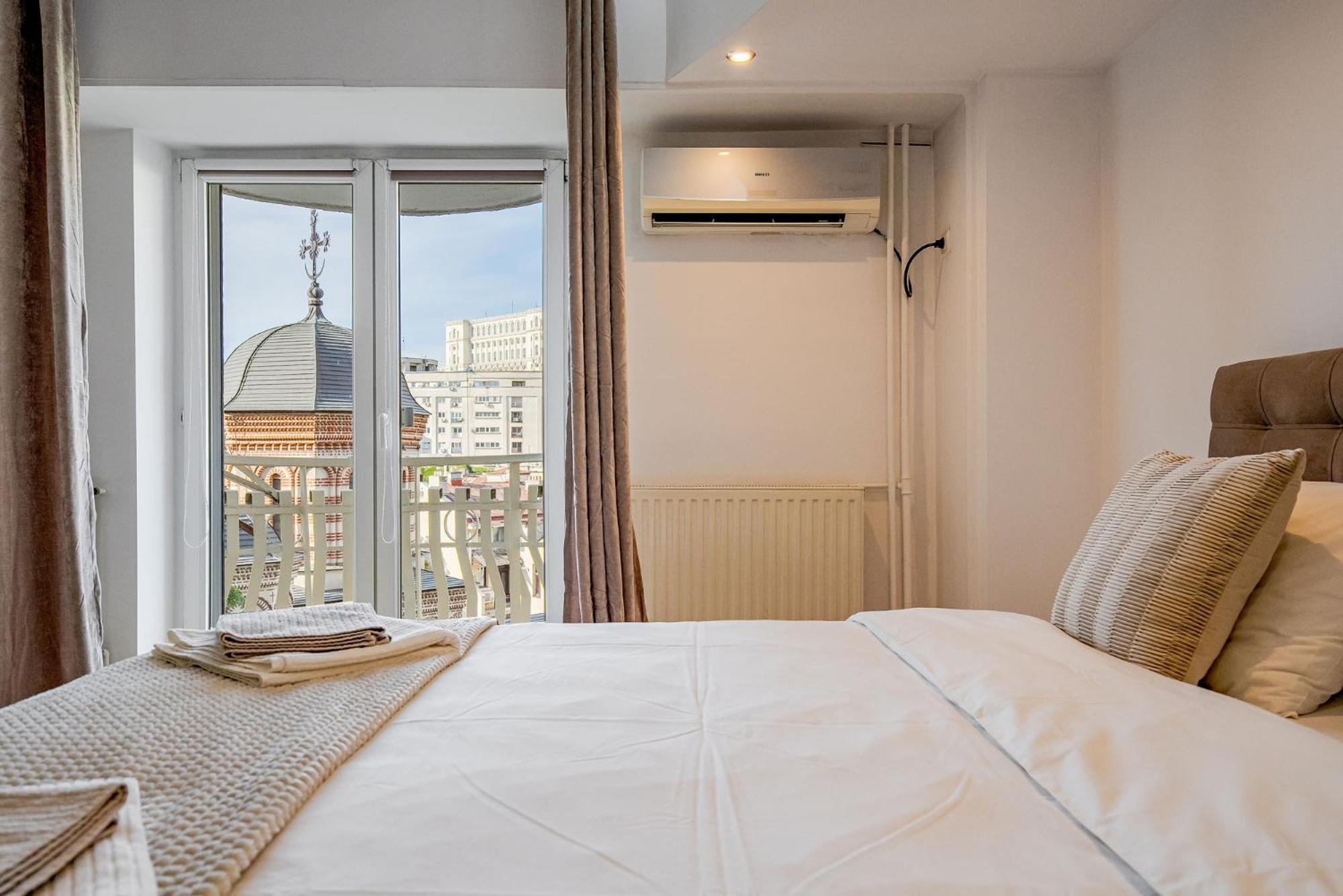 Old City Center River View-4Br-Parliament-Metro-Park Bukarest Kültér fotó